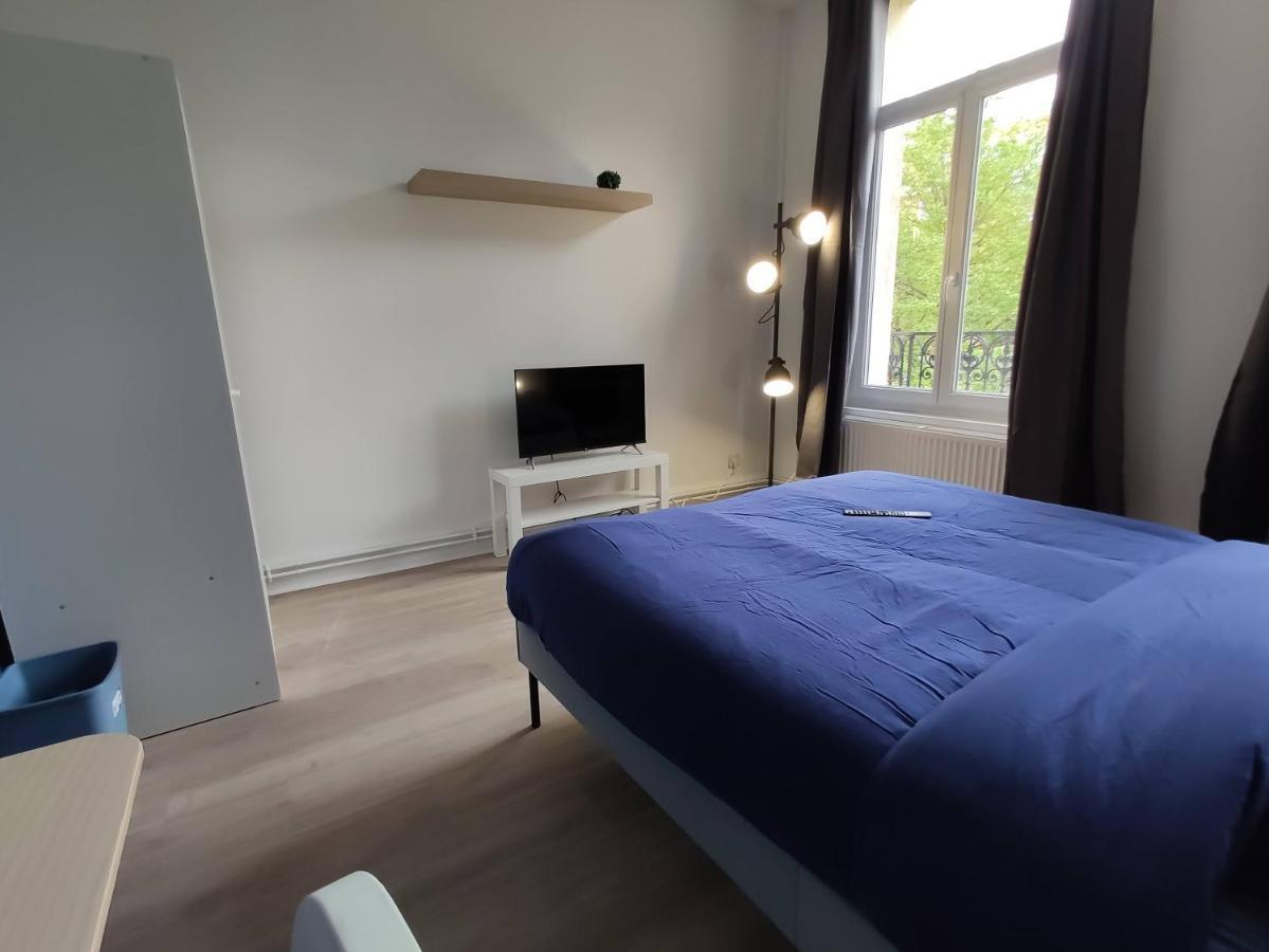 Residence Place Verte - Situe Au Pied Du Musee De Valenciennes Ngoại thất bức ảnh