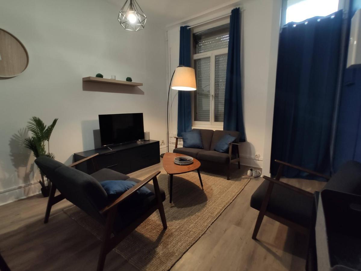 Residence Place Verte - Situe Au Pied Du Musee De Valenciennes Ngoại thất bức ảnh